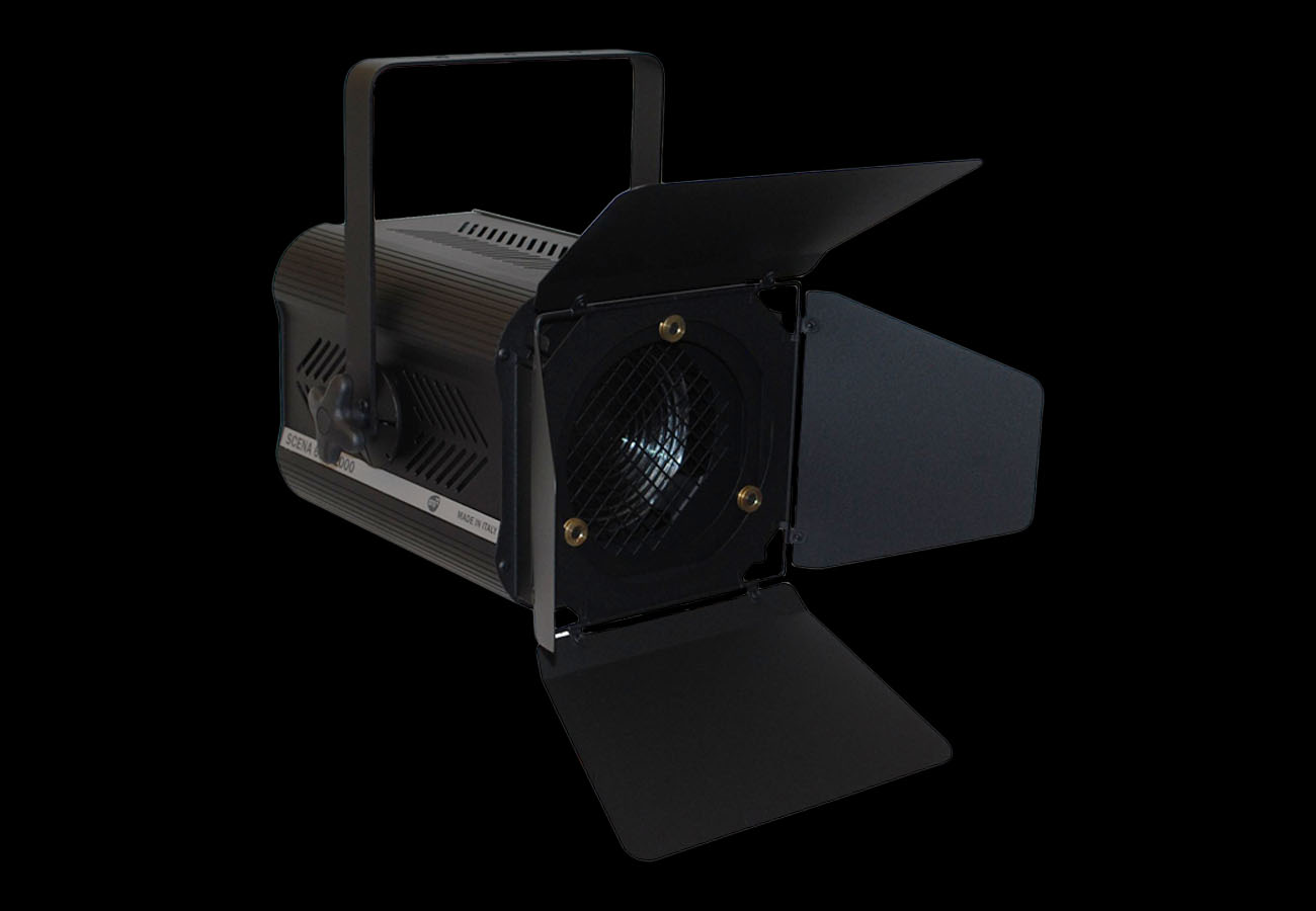 DTS Scena 1000w Fresnel open