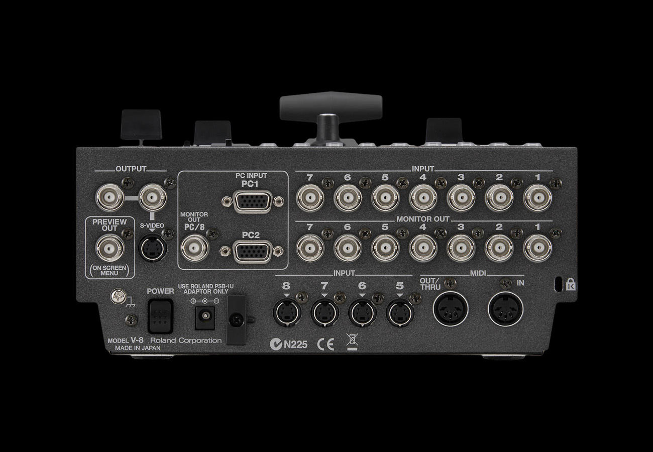 Roland V8 Back